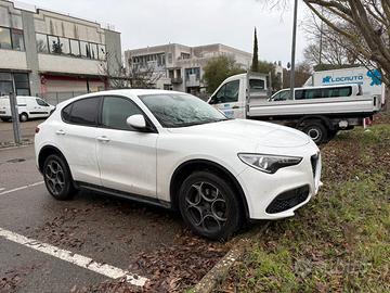 Alfa Romeo stelvio sprint