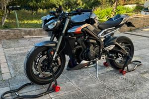 Moto street triple 765 RS