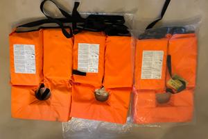 Giubbotti di salvataggio / Lifejackets Osculati