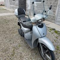 Scarabeo 100 4 tempi