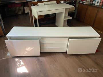Mobile IKEA Besta