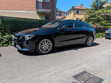 MERCEDES CLA 180 Shooting Brake Auotmatic Sport