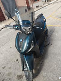 Piaggio Beverly 300 - 2021