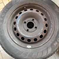Gomme più cerchi per Clio 2008/20012