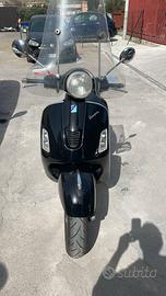 Vespa GTS 250