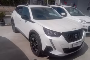 Peugeot 2008 BlueHDi 130 S&S EAT8 Allure Pack
