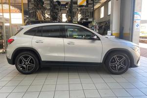 MERCEDES GLA 200/220 D PREMIUM PLUS 4MATIC AUTO 19