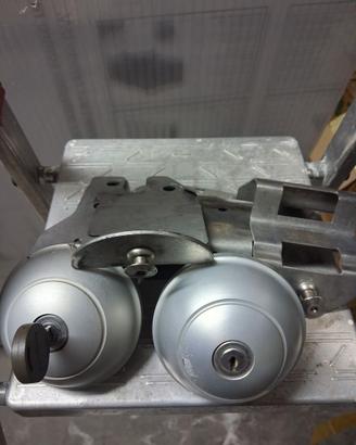 Lucchetti Blok Shaft furgone