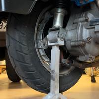 Cric cavalletto vespa px,pk,et3,special ecc