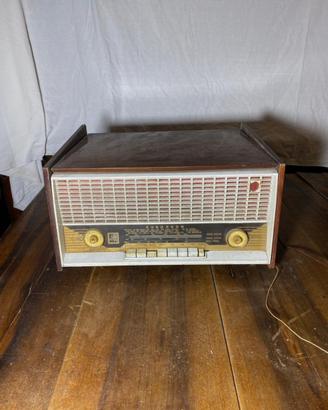 Radio con giradischi vintage Europhon