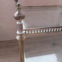 Tavolino piccolo con ruote tardo Liberty