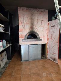 forno a legna per pizzeria