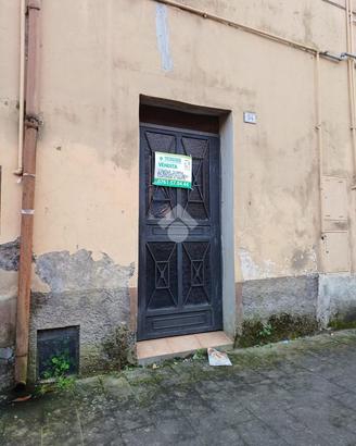 MAGAZZINO A CASTEL SANT'ELIA