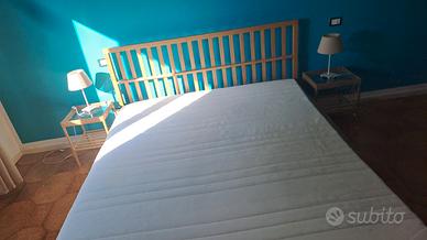 Letto in bambu', comodini e materasso