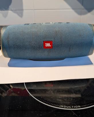 JBL Charge 4
