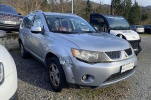 Mitsubishi Outlander 2.0 DI-D Invite DPF 4x4