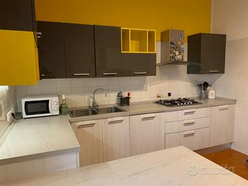 Cucina ad angolo  ! Già smontata.