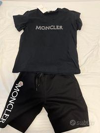 Completo corto Moncler