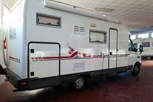 Camper ARCA4.8 suMERCEDES-SEMPRE RIMESSATO COPERTO