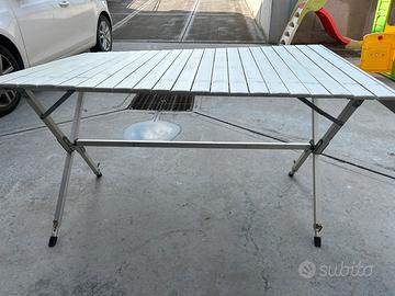 Tavolino da campeggio