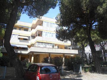 2 LOCALI A COMACCHIO