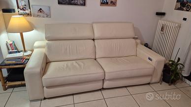 Divano in pelle bianca relax elettrico 