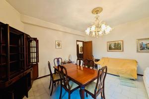 Appartamento di 90 m² con 3 locali e box auto a Ve