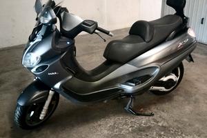Scooter Piaggio X 9 Evolution 