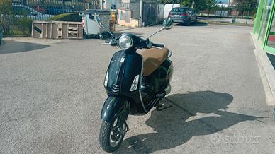 VESPA PRIMAVERA 50