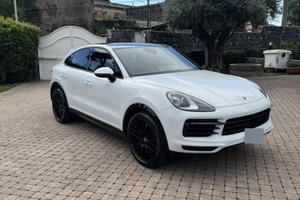 Porsche cayenne coupe