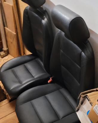 BMW E36 SEDILI IN PELLE NERA BUONE CONDIZIONI 