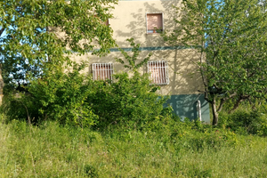 Terreno con casa di campagna