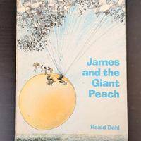 James and the giant peach (Dahl) - vintage Puffin