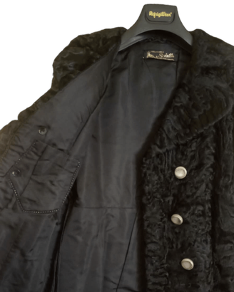 Pelliccia vintage in astrakan persiano