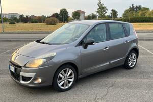 Renault Scénic X-Mod 1.9 dCi 130CV