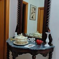 Mobile consolle con specchiera ed annessa colonna