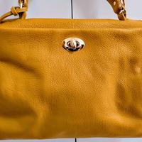 Borsa da donna vera pelle colore senape Melluso.
