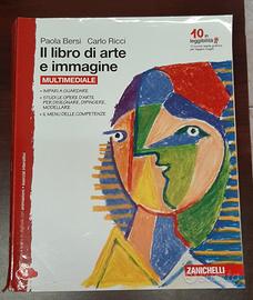 Libro scolastico per Scuola Media. 