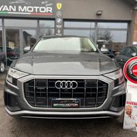Audi Q8 55 TFSI quattro tiptronic