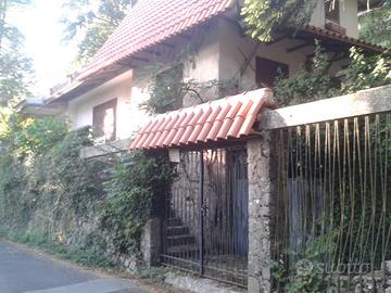 Villa con giardino monte faito