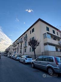 Ampio bilocale oltre accessori in via Piazza Dante