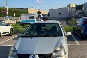  Renault Clio 1200 anno 2003  revisione ok