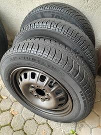 Pneumatici  135/80 R13 70T con Cerchi in Ferro

