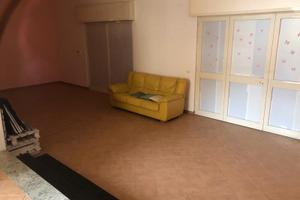 Locale C1 con agibilità FL224