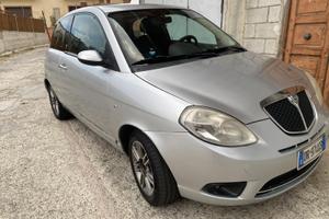 Lancia Ypsilon 1.3 mjet 75cv