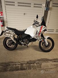 Ducati Desert x 