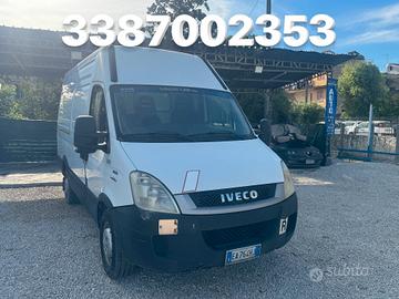 Iveco daily 35/S E4 passo medio tetto alto coibend