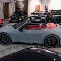 PORSCHE 911 Carrera 4 GTS Cabriolet*RETROTRENO STE