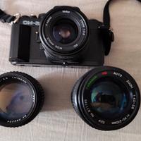 Macchina fotografica analogica e obiettivi