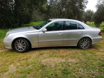 Mercedes classe E270 w211